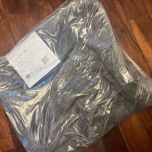 Tommy Hilfiger Dark Gray Modern American Solid Cotton Bath Towels 30" x 54" New